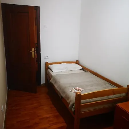 Quarto em Acomodações Particulares Plaza De Toros - Apartamento Compartido Pontevedra